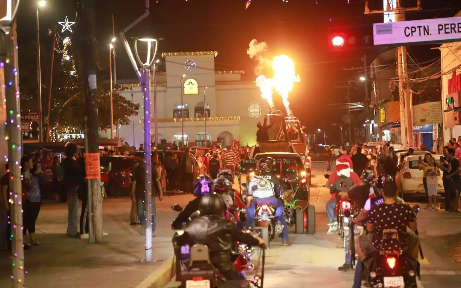 colorido desfile se llevó a cabo en la zona centro de la ciudad de Altamira Miguel Díaz (5)